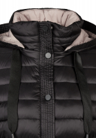 Buffer jacket with quilted panels