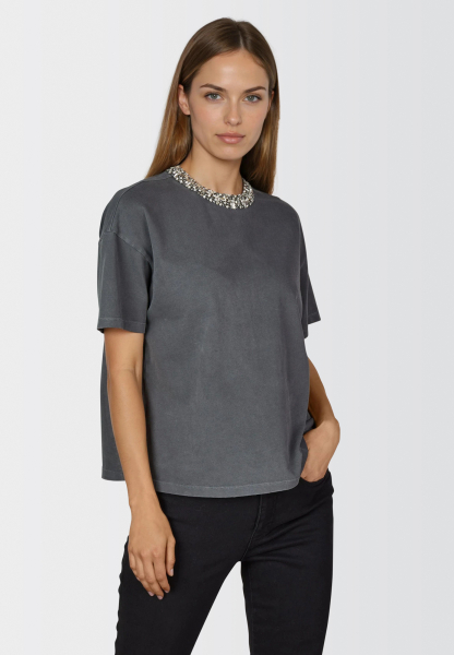 T-shirt with sequins and embroidery