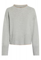 Pullover with zipper detail