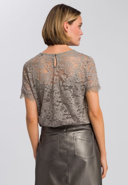 Shirt made from fine lace