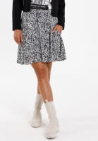 Skirt with detailed minimal print