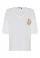 Shirt with embroidery