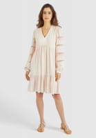 Dress with lace decoration