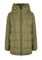 Outdoor jacket with voluminous hood