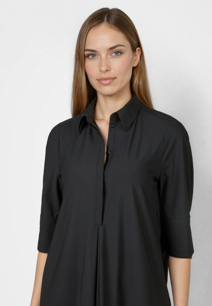 Kleid aus technischem Jersey