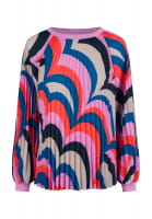 Pleated blouse in a graphic wave print