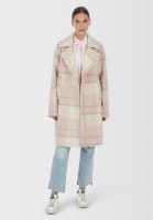 Coat with large check pattern