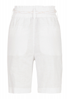 Shorts in summery linen