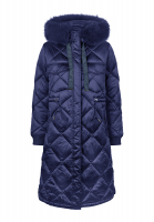 Puffer coat in a parka look