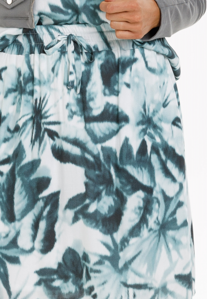 Skirt with jungle print