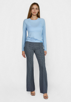 Pullover mit sichtbaren Nähten