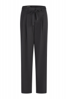 Weite Hose mit Bundfalten