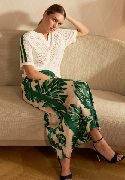 Skirt with green print