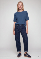 Boxy sweater with three-quarter sleeves