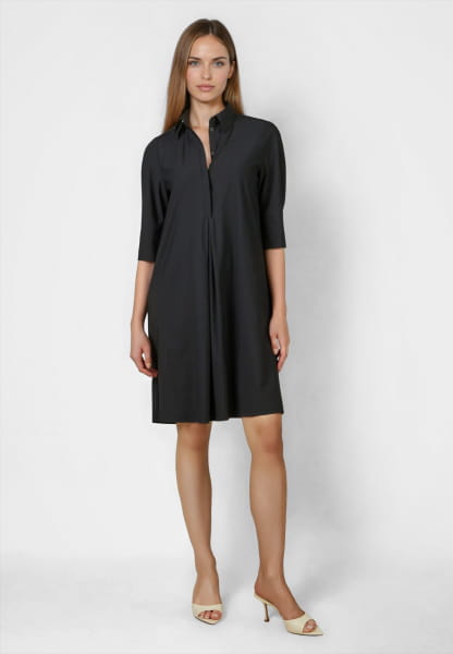 Kleid aus technischem Jersey
