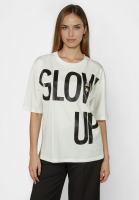 Shirt with shiny pigment print