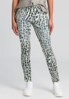 5-pocket with striking animal print