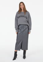 Rock aus veganem Leder