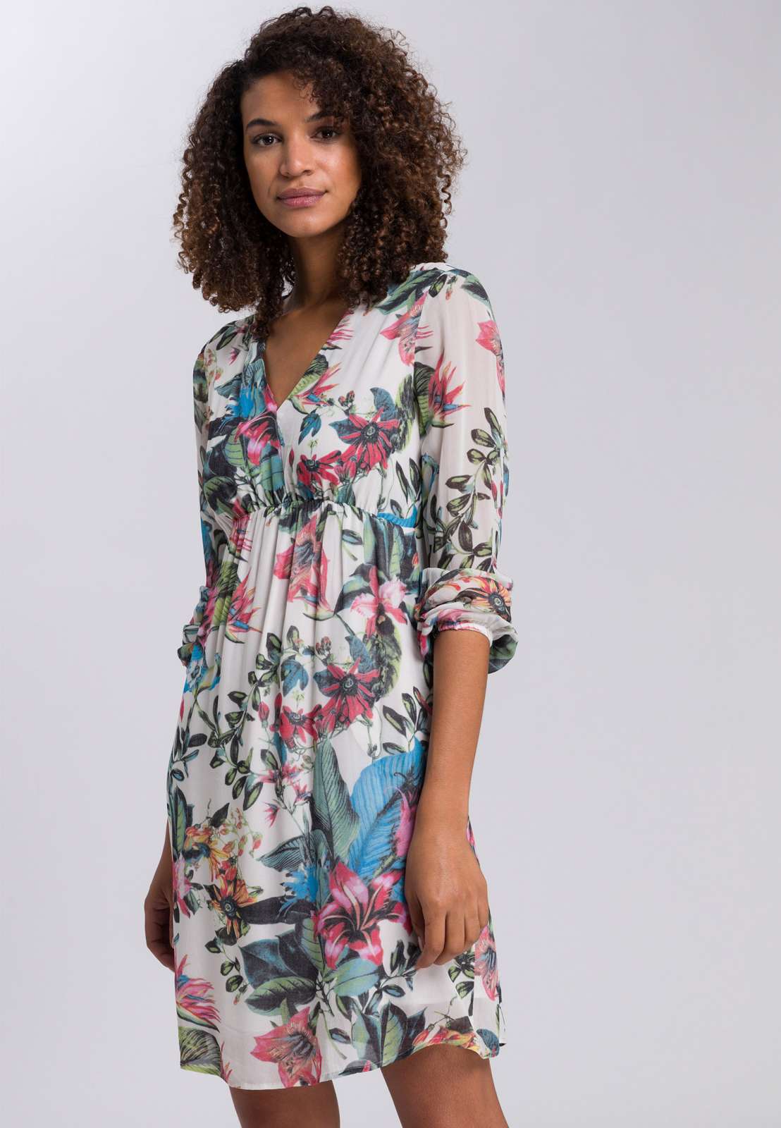 With all the hype about floral patterns, mix it up a bit. Instead of floral  tops and dresses, flor…