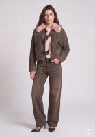 Wide Leg Jeans mit Schmucknieten