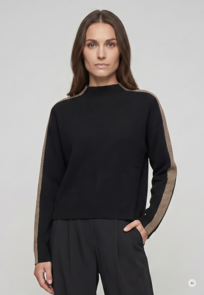 Sweater with contrasting stripes