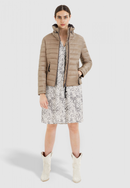 Quilted jacket with contrast details