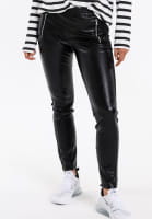 Hose aus veganem Leder