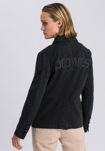 Jacket with moderate details