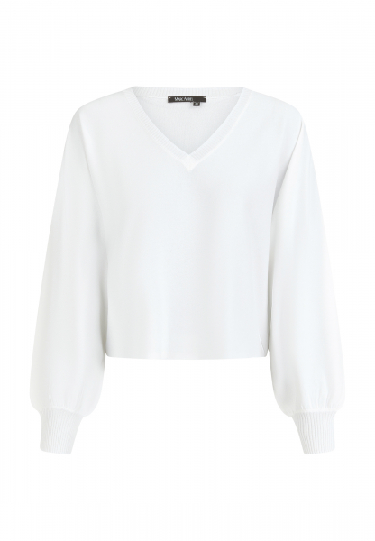 Boxy jumper with fashionable sleeves