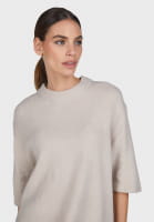 Cropped sweater with shortened sleeves