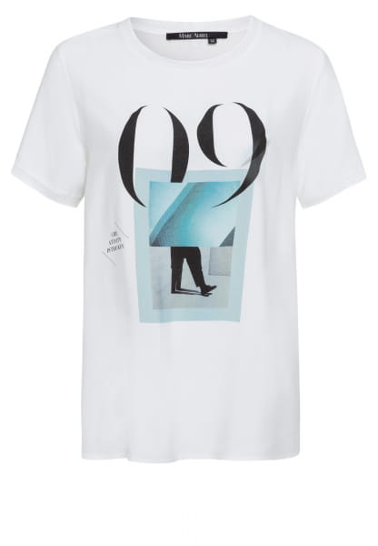 T-shirt with imaginative graphic print