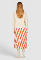 Pleated skirt in diagonal block stripe