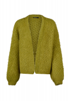 Strickjacke im Zopfmuster