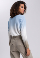 Sweater with contrasting batik gradient