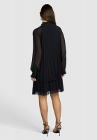 Pleated dress in casual crepe