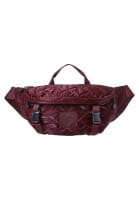 Tasche aus schimmernder Optik