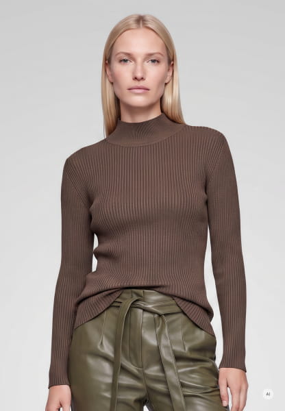 Turtleneck sweater in sparkling rib knit