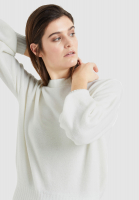 Soft sweater with round neck