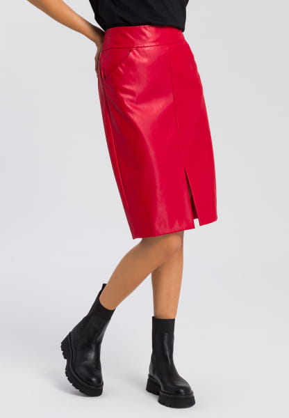 Skirt made from vegan faux leather