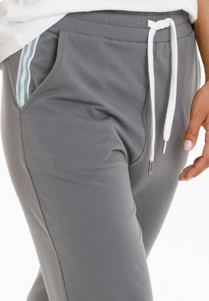 Sweatpants from soft jersey material
