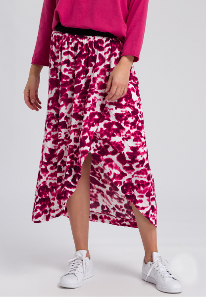 Wrap skirt with batik print