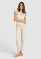 T-shirt with lace sleeves
