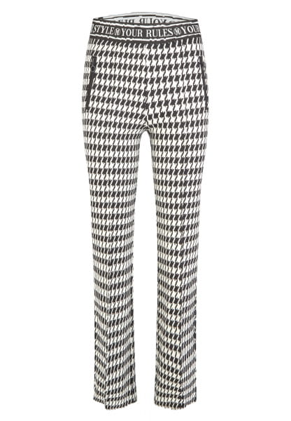 Trousers with houndstooth pattern