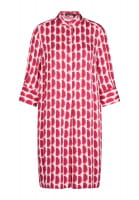 Dress with shortened sleeves