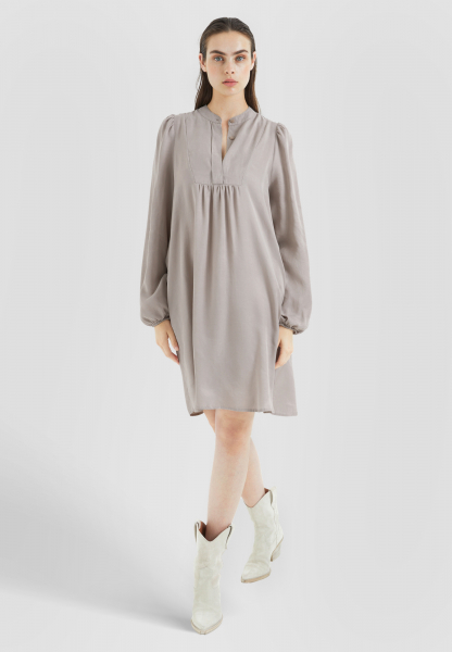 Long sleeve dress made from sustainable Lyocell