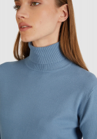 Sweater with turtleneck