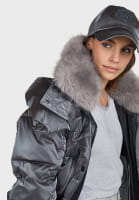 Puffer-Jacke aus schimmernder Optik