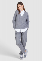 V-neck sweater made from a high-quality cashmere blend