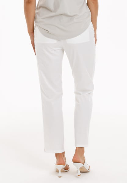 Chino made from light structure poplin