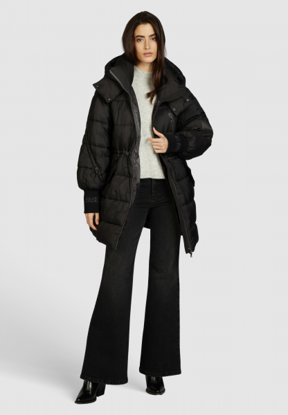 Long puffer jacket with contrast details